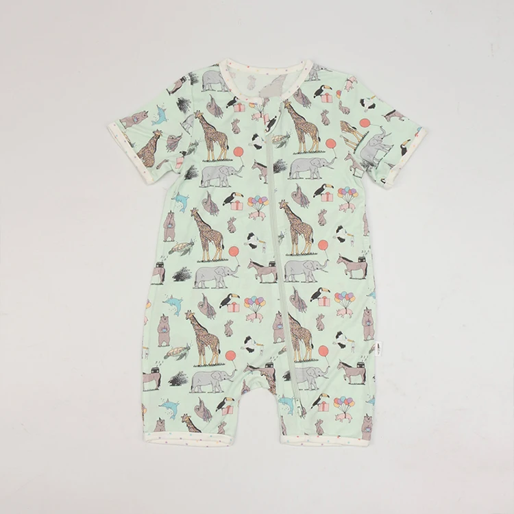 Comfortable and sustainable RTS bamboo pajamas for wholesale buyers, perfect for eco-conscious businesses seeking high-quality sleepwear solutions.