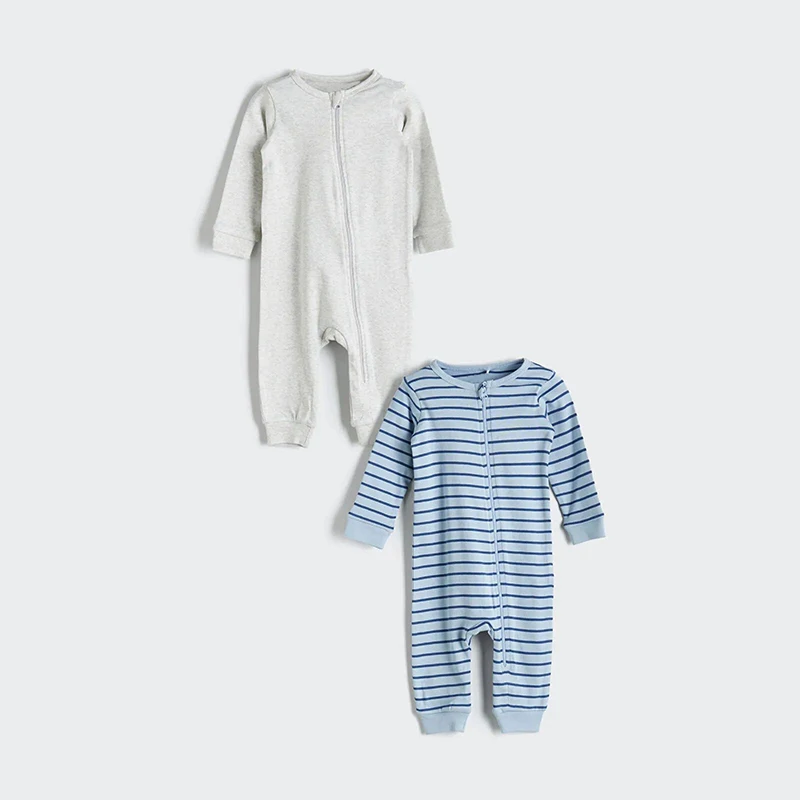 Cozy mama sweatshirt designed for wholesalers, perfect for boutique collections and bulk orders. Stylish, soft, and ideal for resale.