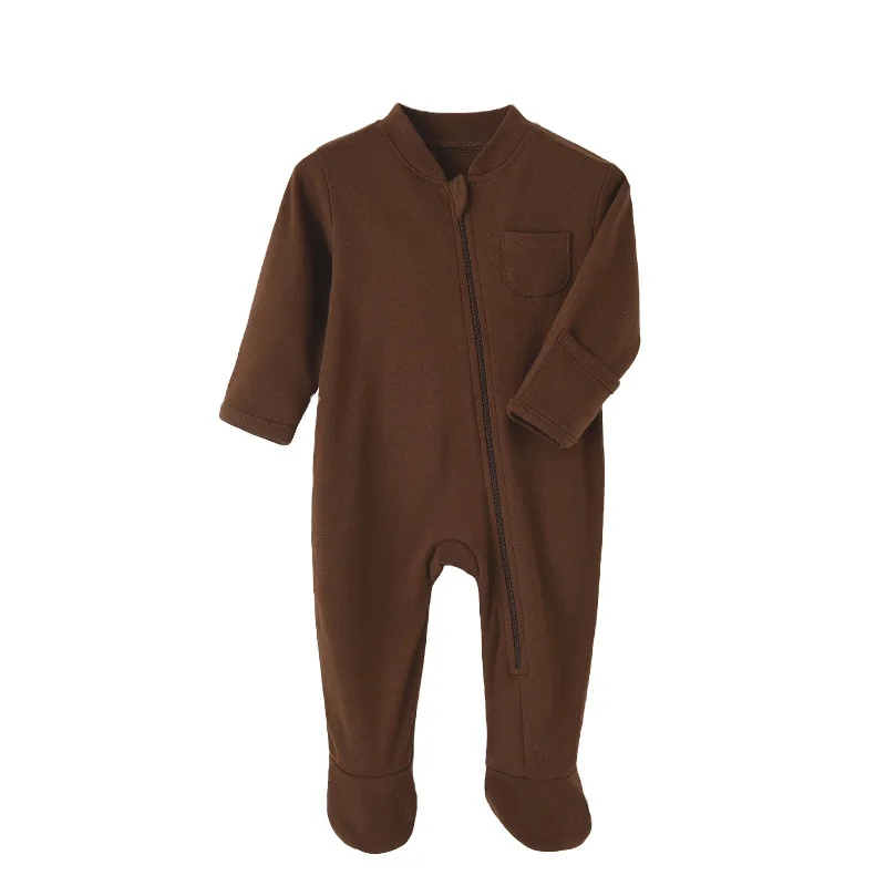 Soft and durable Sunnozy baby blanket in neutral colors, ideal for B2B wholesale buyers seeking quality baby products for resale.