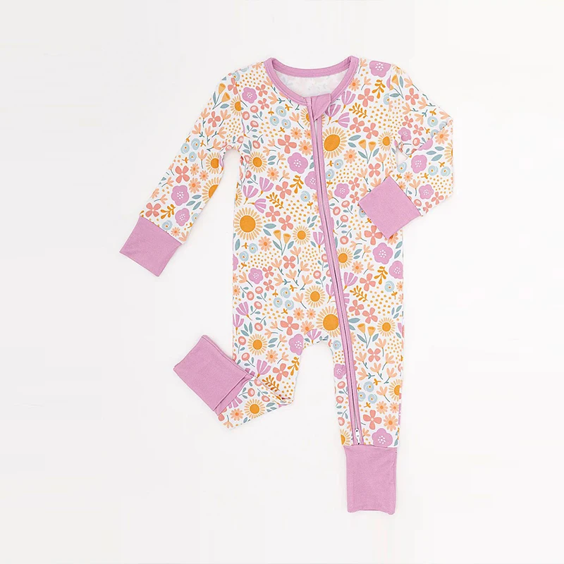 Comfortable and sustainable bamboo pajamas in bulk for B2B wholesale—ideal for eco-conscious retailers seeking premium sleepwear solutions.