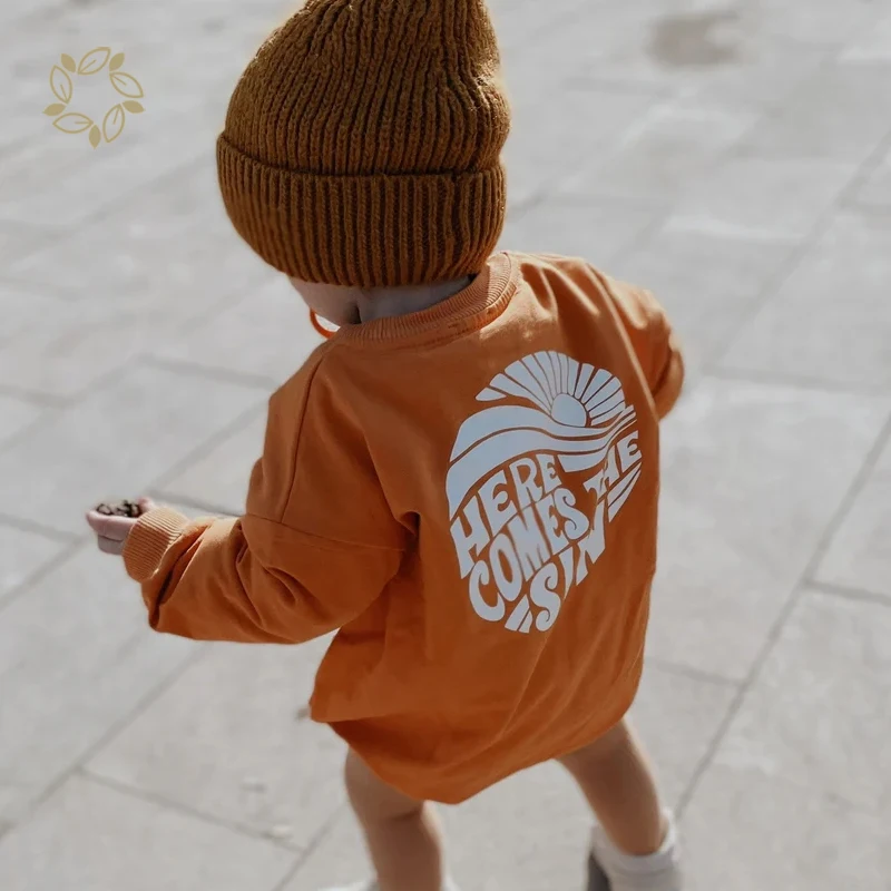 Custom logo baby romper for B2B wholesale. Premium, personalized baby apparel tailored for businesses, perfect for branding and bulk orders.