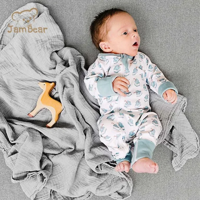 China Full-Package Production Wholesale Bamboo Character Blanket Small Batch Production