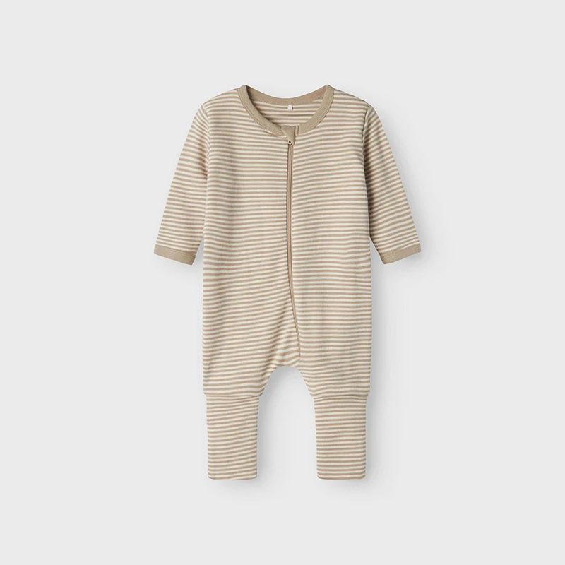 Wholesale bamboo baby pajamas in soft, breathable fabric – eco-friendly, hypoallergenic sleepwear perfect for retailers seeking sustainable baby clothing.
