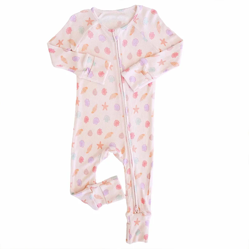 Eco-friendly bamboo clothing set featuring soft, durable socks – perfect for B2B wholesale buyers seeking sustainable fashion solutions.