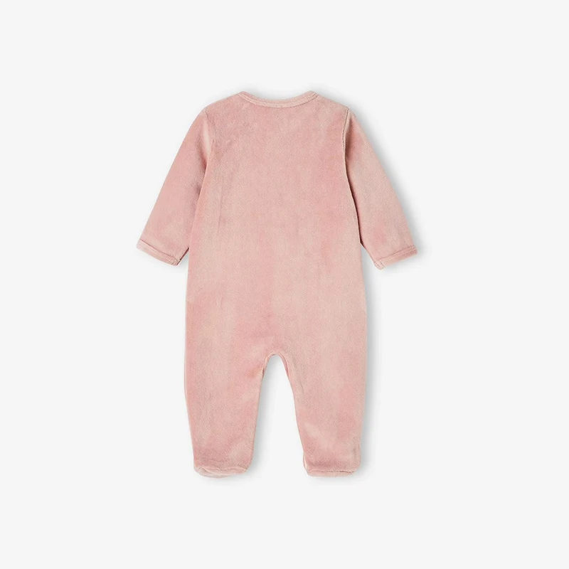 B2B wholesale bamboo pajama, showcasing eco-friendly, soft fabric ideal for retailers seeking sustainable sleepwear options for their customers.